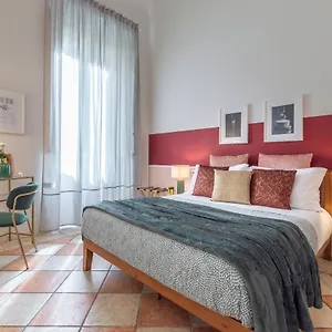 https://valerix-6-florence.it-tuscanyhotel.com